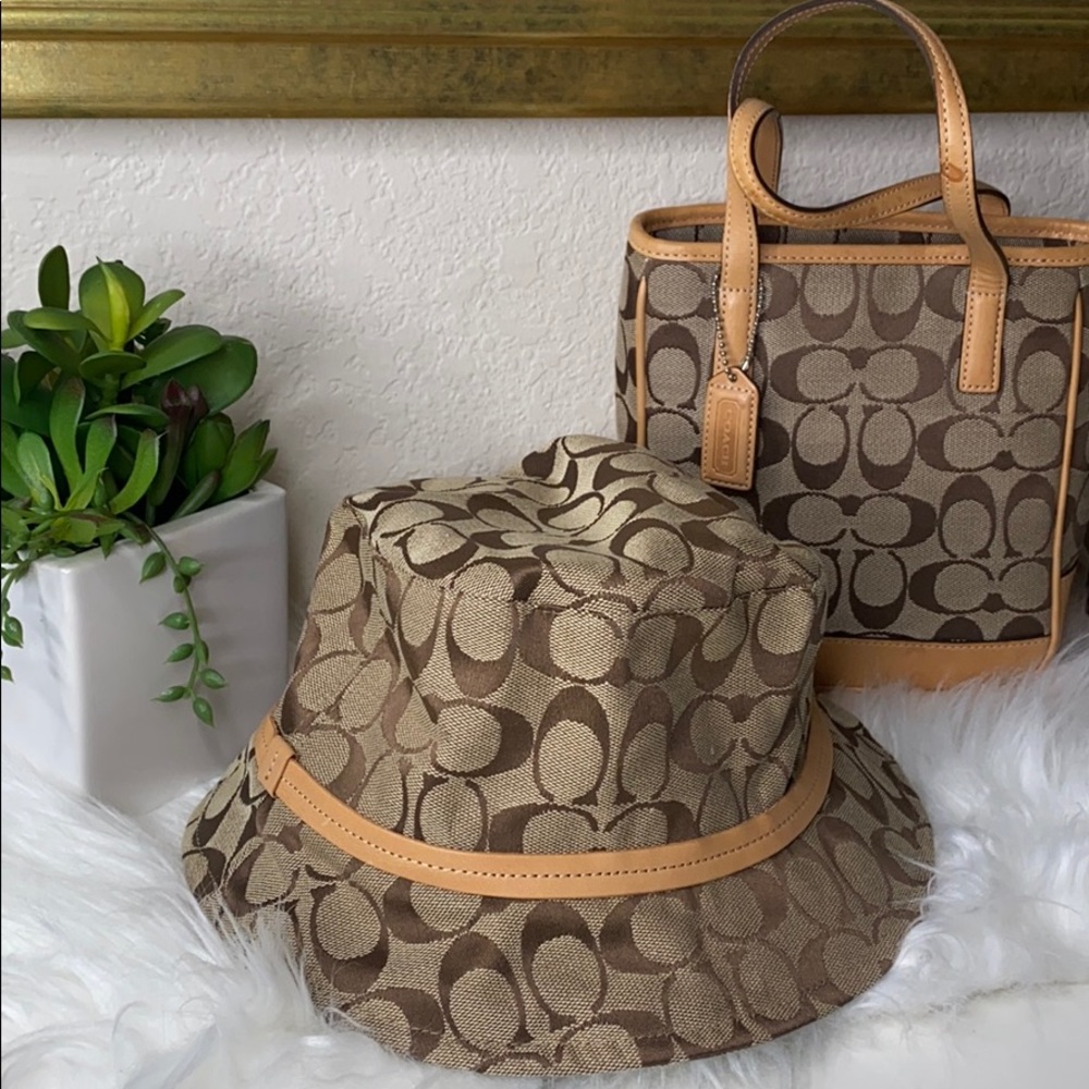 Vintage Signature Coach Matching Set